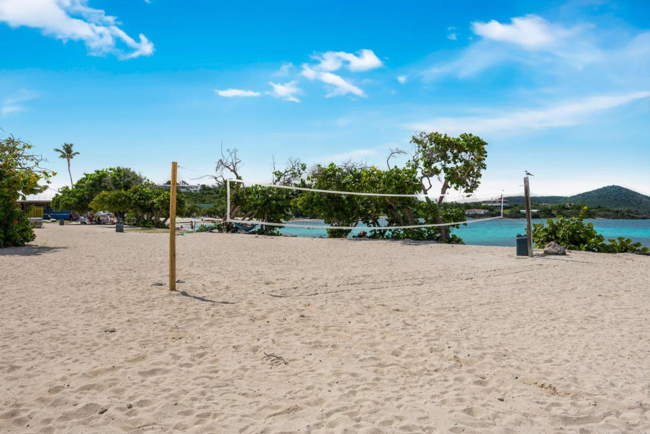 Sapphire Beach Resort East End  Bagian luar foto